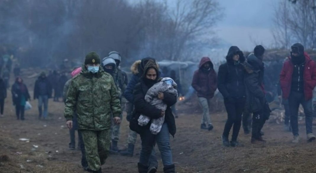Λευκορωσία: Πάνω από 100 μετανάστες εγκατέλειψαν αεροπορικώς τη χώρα