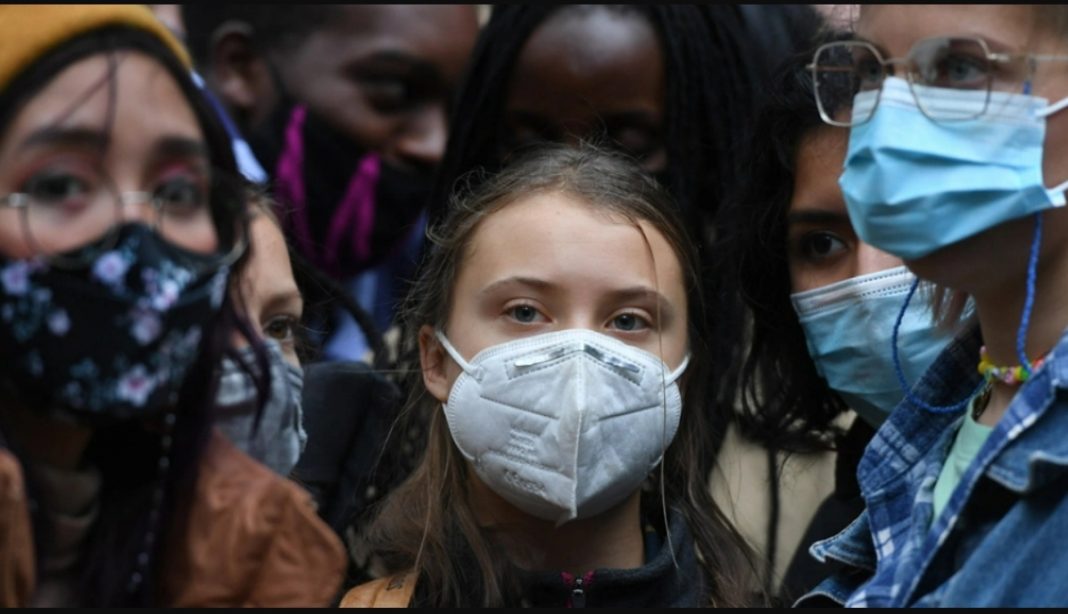 Η Γκρέτα Τούνμπεργκ στη Γλασκώβη καταγγέλλει τους παγκόσμιους ηγέτες για αποτυχία στην κλιματική αλλαγή