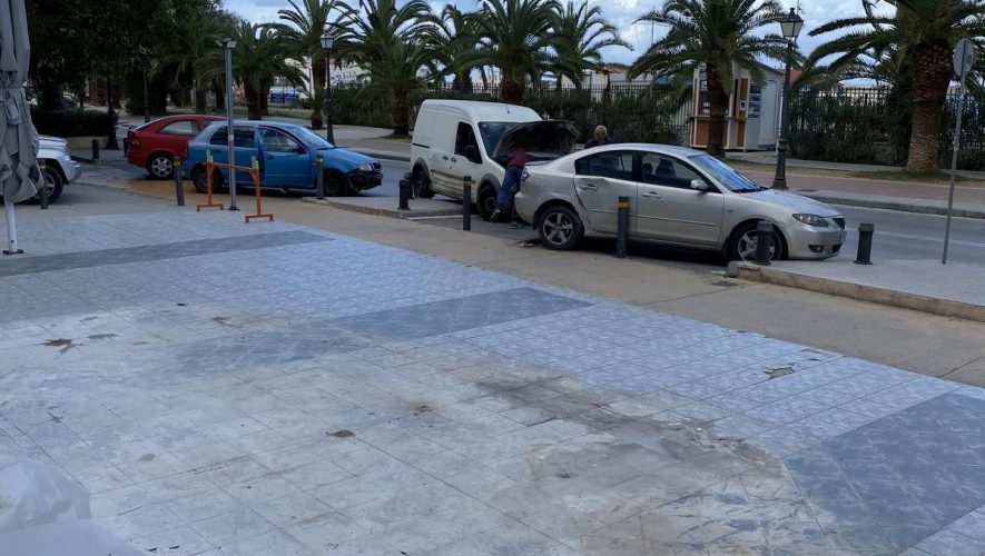 Τροχαίο ατύχημα στην παραλία του Ρεθύμνου
