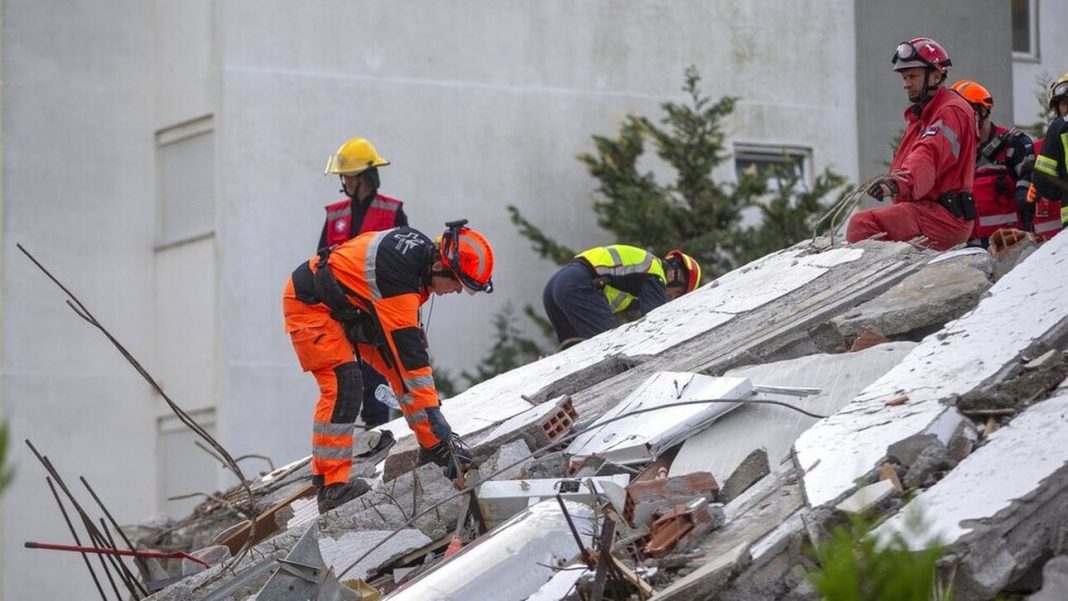 Γαλλία: Τρεις τραυματίες και πέντε αγνοούμενοι μετά από κατάρρευση κτηρίου