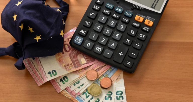 Ο Μητσοτάκης και οι «εμβληματικές» επενδύσεις του
