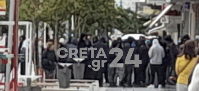 Ηράκλειο: «Αστακός» το κέντρο – Στα δικαστήρια οι 8 συλληφθέντες για τα επεισόδια μετά την πορεία