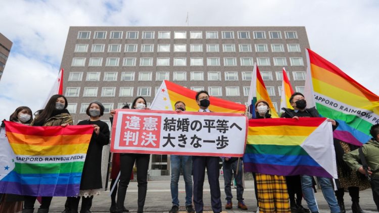 Το Τόκιο θα αναγνωρίσει την ένωση προσώπων του ιδίου φύλου