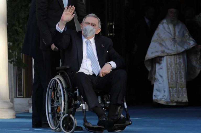 Δύσκολες ώρες για τον τέως βασιλιά Κωνσταντίνο – Τα νεότερα για την υγεία του