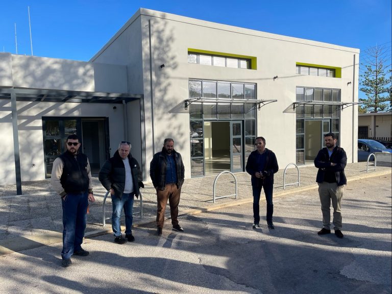Επίσκεψη Σημανδηράκη στις εγκαταστάσεις του πρώην Αγροτικού Συνεταιρισμού