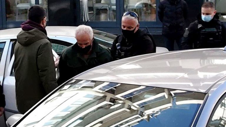 Αφού βίασε και σκότωσε τη μητέρα του, την έπλυνε, την έντυσε και φώναξε το γραφείο τελετών