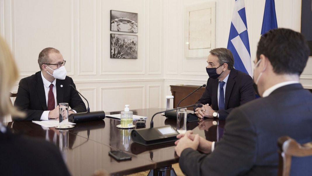 Μητσοτάκης σε περιφερειακό διευθυντή ΠΟΥ: Άμεση ανάγκη η ενίσχυση των εμβολιασμών ως τα Χριστούγεννα