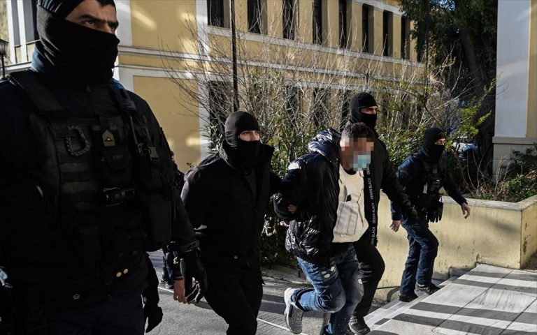 Στη φυλακή μετά την απολογία του ο 40χρονος που συνελήφθη για συμμετοχή στον ΙSIS