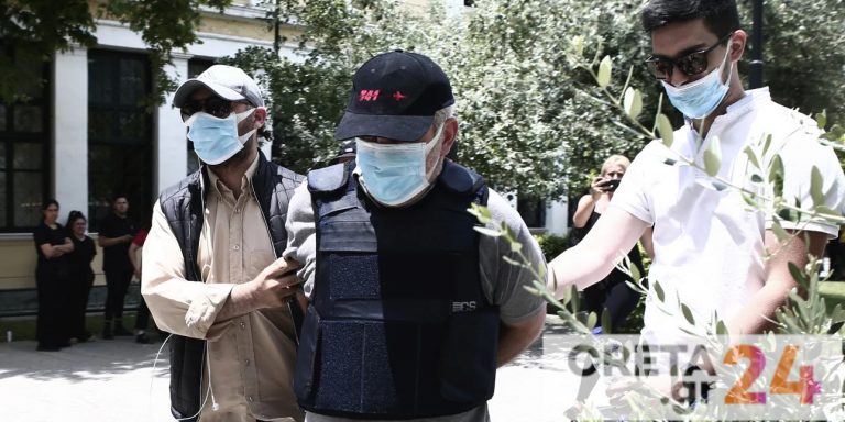 Η ώρα της απολογίας για τον «ψευτογιατρό» – Κατηγορείται για 12 ανθρωποκτονίες και 14 απόπειρες βαριά ασθενών