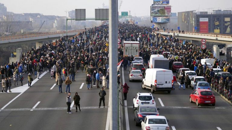 Σερβία: Οικολογική εξέγερση κατά κυβέρνησης – Αποσύρθηκαν δύο νόμοι