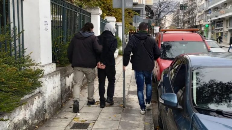 Προθεσμία για να απολογηθεί πήρε ο 18χρονος που βίασε σε πάρτι την πρώην φίλη του