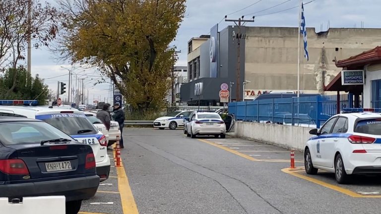 Οι «Θεματοφύλακες του Συντάγματος» λένε ότι αποκηρύσσουν εκείνους που απήγαγαν διευθυντή σχολείου