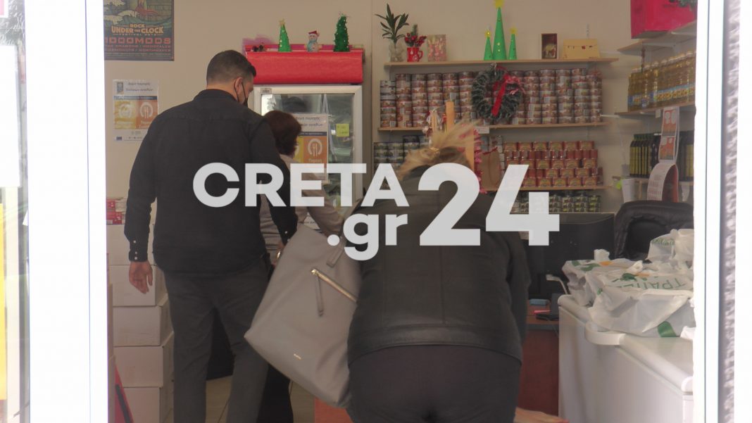 Προσφορά κρέατος στο Κοινωνικό Παντοπωλείο από τη Συνεταιριστική Τράπεζα Χανίων