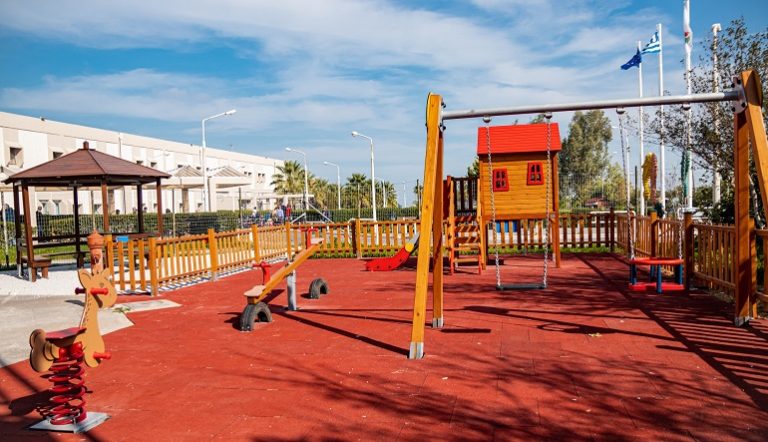 Μια παιδική χαρά για το Πανεπιστημιακό Γενικό Νοσοκομείο Ηρακλείου