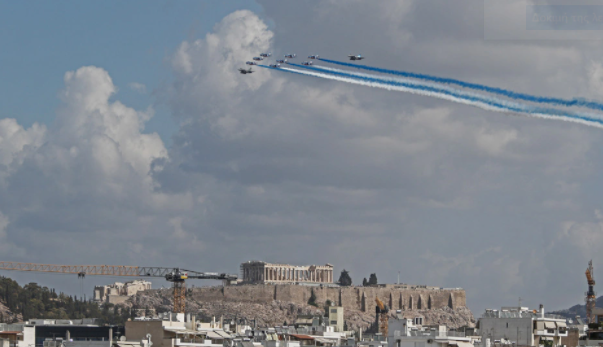 Έφτασαν τα 6 Rafale στην Ελλάδα – Πέταξαν πάνω από την Ακρόπολη