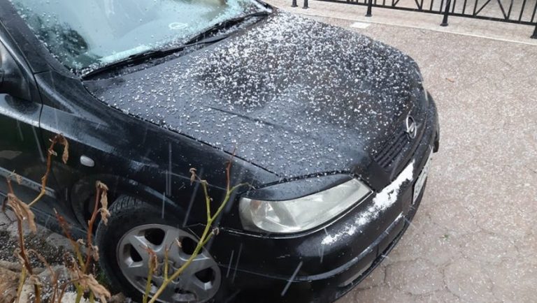 Έριξε χαλάζι στο Ρέθυμνο, το… έστρωσε για λίγο