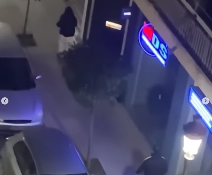 Άνδρας ακολουθεί γυναίκες στην πόλη και αυνανίζεται – Βίντεο που εξοργίζει