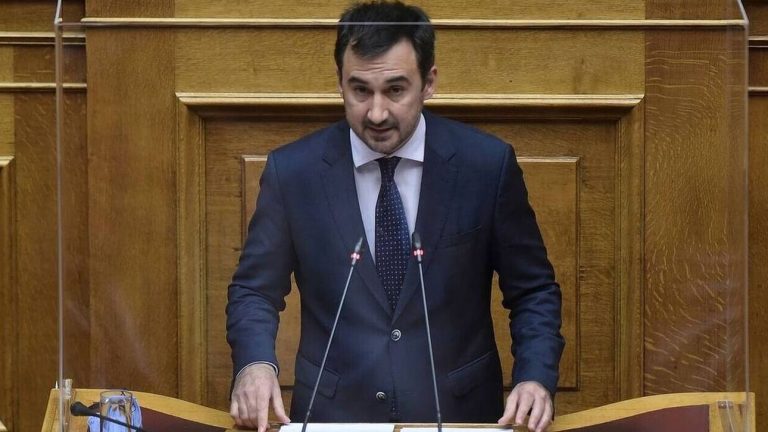 Θετικός στον κορωνοϊό ο Αλέξης Χαρίτσης