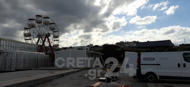 Ξεκίνησε η τοποθέτηση των οικίσκων που θα στεγάσουν το 7ο Δημοτικό Σχολείο Ηρακλείου