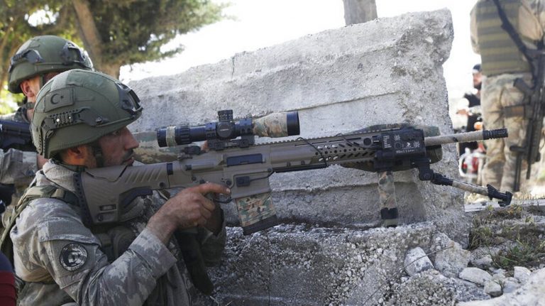 Τούρκοι στρατιώτες νεκροί στα σύνορα με τη Συρία – Αντίποινα κατά των Κούρδων της YPG