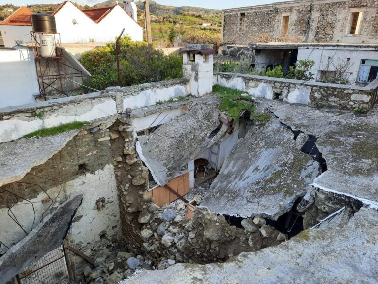 Κατέρρευσε στέγη σπιτιού στο Ηράκλειο