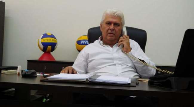 Ο Γ. Καραμπέτσος στην Τηλεόραση CRETA: Η… αποκάλυψη για το πλωτό γήπεδο (βίντεο)