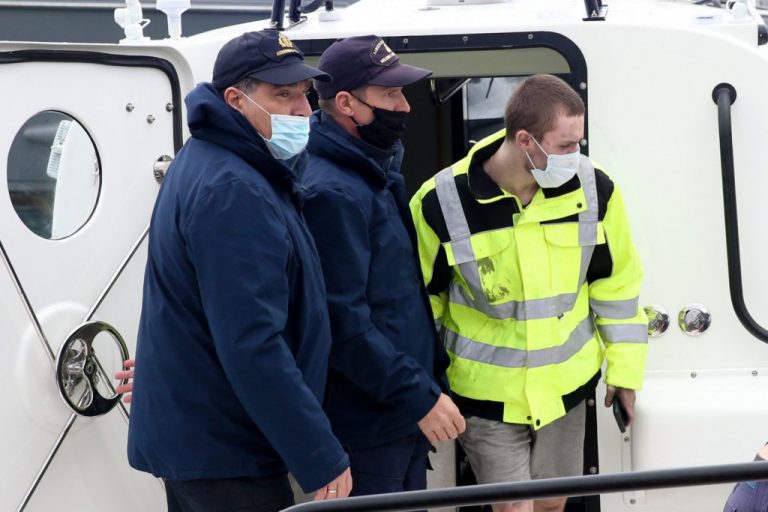 Euroferry Olympia: «Έτσι επέζησα δύο μέρες στο φλεγόμενο πλοίο» – Η συγκλονιστική μαρτυρία του 21χρονου Λευκορώσου