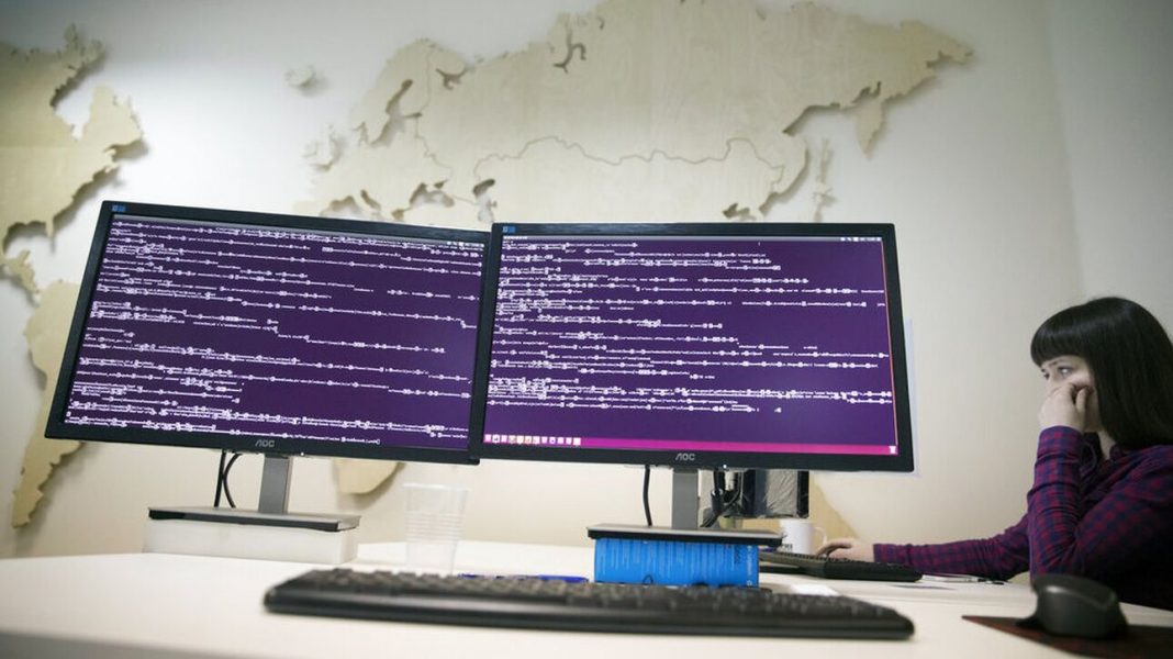 Ουκρανία: Μαζική κυβερνοεπίθεση κατά ιστοτόπων κυβέρνησης και τραπεζών