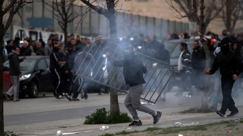 «Λουκέτο» σε όλους τους συνδέσμους οπαδών μέχρι τον Ιούλιο