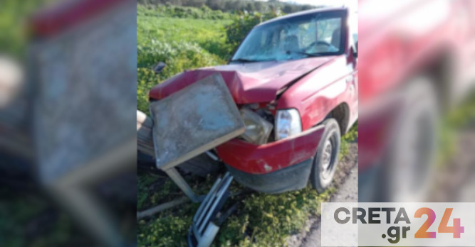 Κρήτη: Αγροτικό «καρφώθηκε» σε στύλο και τον έκοψε στη μέση
