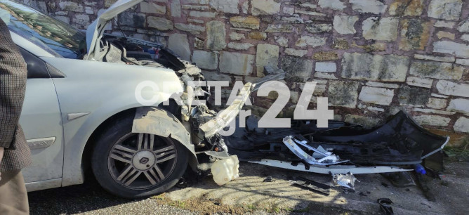 Κρήτη: Τροχαίο ατύχημα με δύο εγκλωβισμένους