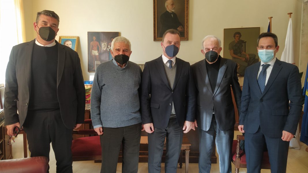 Με τον Δικηγορικό Σύλλογο Ηρακλείου συναντήθηκε ο Β. Λαμπρινός