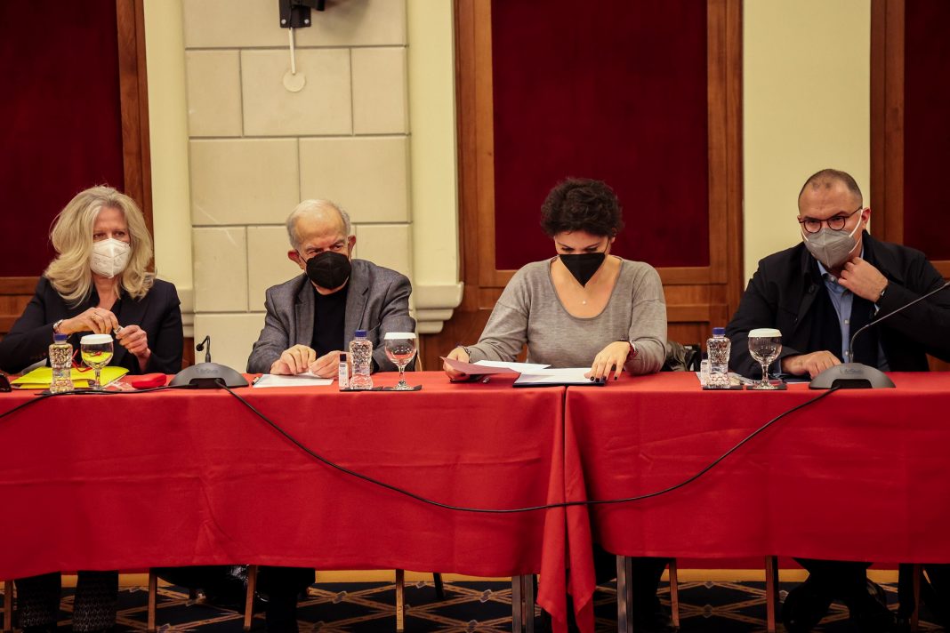 Στη σύσκεψη με το κυβερνητικό κλιμάκιο για τις σεισμόπληκτες περιοχές ο Δήμαρχος Ηρακλείου