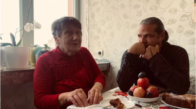 «Επιβίωσα από τον Χίτλερ, θα επιβιώσω και από τον Πούτιν» λέει επιζήσασα του Άουσβιτς στο Κίεβο