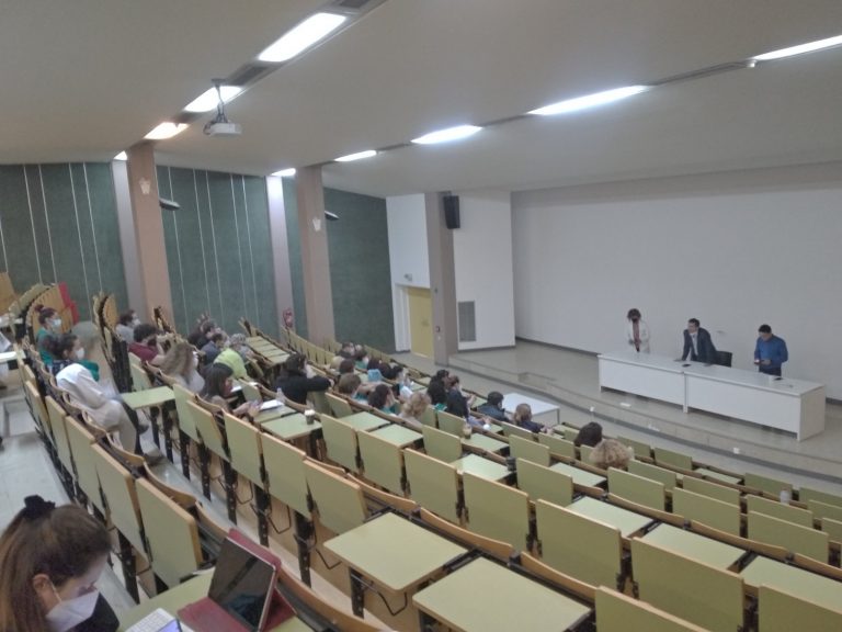 Ηράκλειο: Εκδήλωση για την Ημέρα της Γυναίκας από τους εργαζόμενους του  ΠΑΓΝΗ