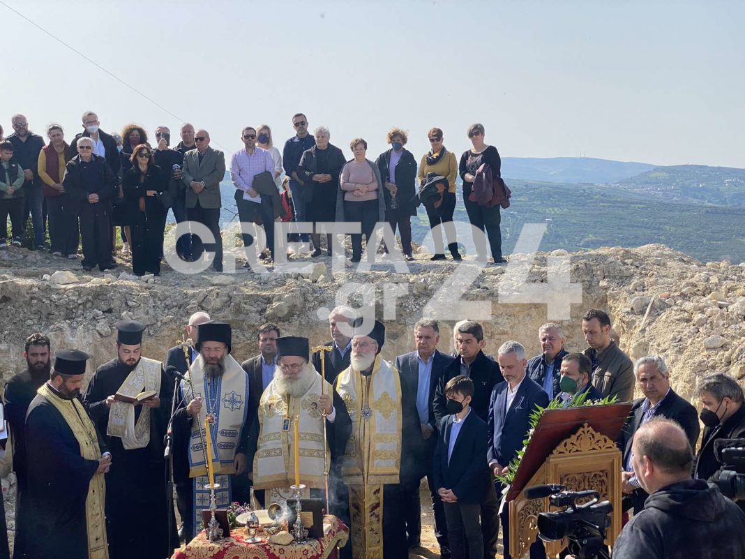 Θεμέλιος λίθος για την εκκλησία που ισοπεδωσε ο σεισμός και στοίχησε τη ζωή στον Ιάκωβο (εικόνες)