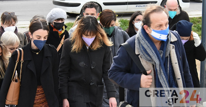 Όλοι οι ηθοποιοί που κατηγορούν τον Φιλιππίδη στη δίκη – Απών ο κατηγορούμενος