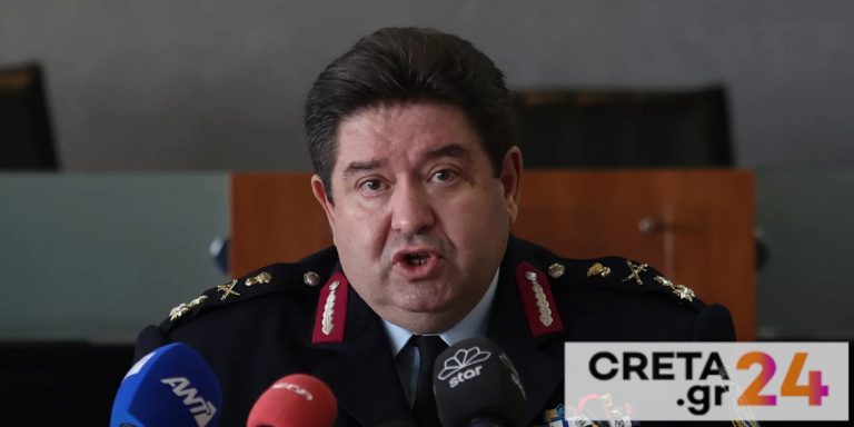 Αστυνομία: Παραδόθηκε η σκυτάλη στην ηγεσία του Σώματος – Με φράση του Δημόκριτου αποχαιρέτισε ο Καραμαλάκης