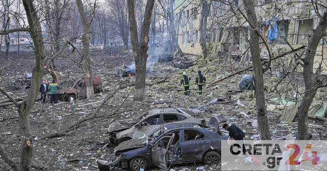 Πόλεμος στην Ουκρανία: Τουλάχιστον 300 άμαχοι σκοτώθηκαν στο θέατρο στη Μαριούπολη