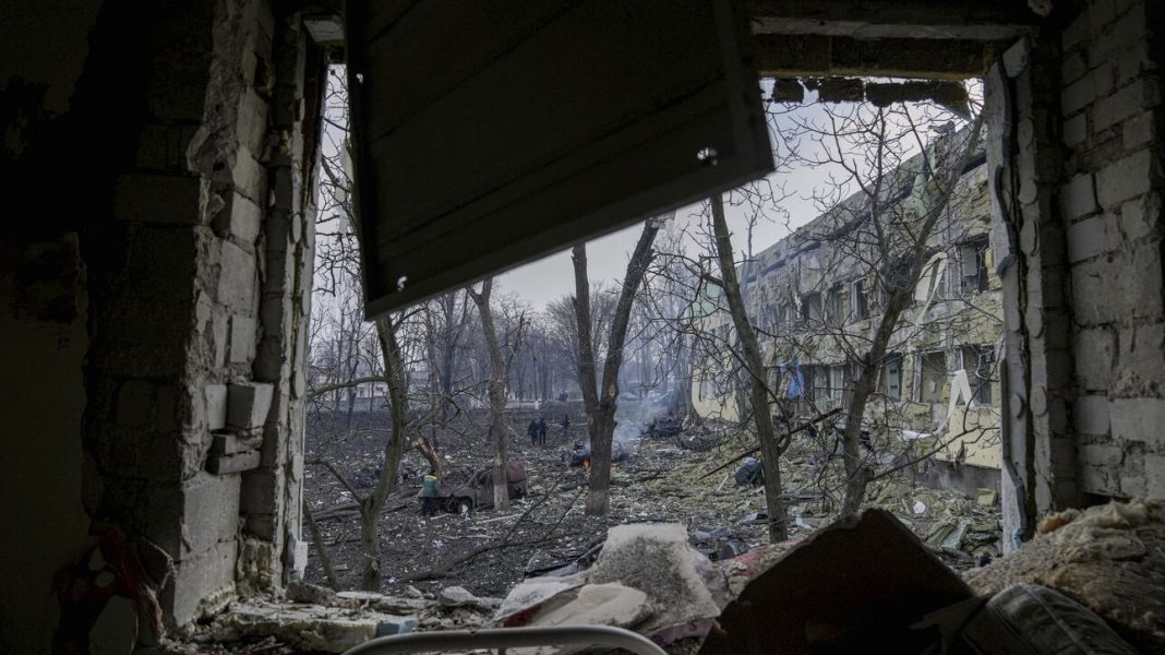 Ουκρανία: Η ζωή σε καταφύγιο στη Μαριούπολη – Όσα περιγράφει ο πατέρας του Έλληνα πρόξενου