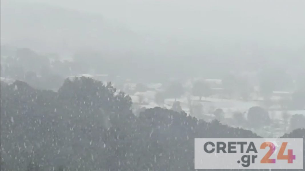 Σφοδρή χιονόπτωση στο Οροπέδιο Λασιθίου – Η έκκληση του Δημάρχου