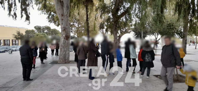 Hράκλειο: Με χαλάζι στην ουρά για rapid test