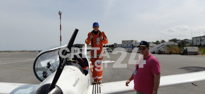 Προσγειώθηκε στο Ηράκλειο ο 16χρονος πιλότος που πάει για ρεκόρ Γκίνες