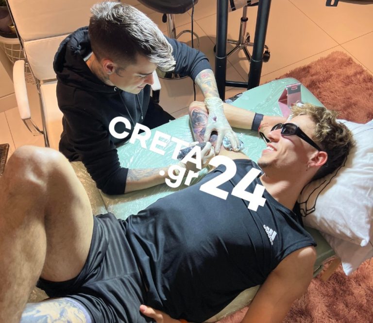 Ο Ηρακλειώτης Tattoo Artist που βρέθηκε στο Λίβερπουλ για να κάνει τατουάζ στον Τσιμίκα (εικόνες+βίντεο)