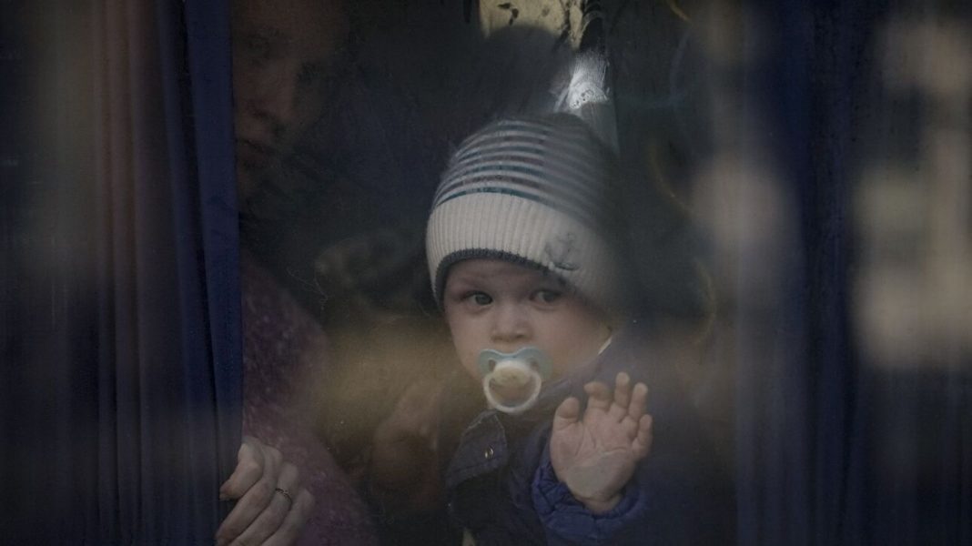 Πόλεμος στην Ουκρανία – ΟΗΕ: Πάνω από 4,4 εκατ. πρόσφυγες έφυγαν από τη χώρα