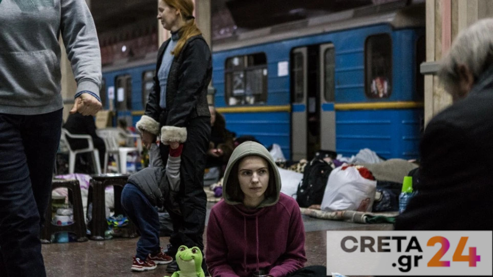 Σε «πόλεις» μετατράπηκαν σταθμοί του μετρό στο Χάρκοβο – Έχουν βρει καταφύγιο εκατοντάδες άνθρωποι
