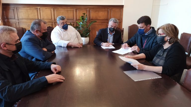 «Έπεσαν» οι υπογραφές για τη σύμβαση του νέου οδικού έργου στον δήμο Κισάμο