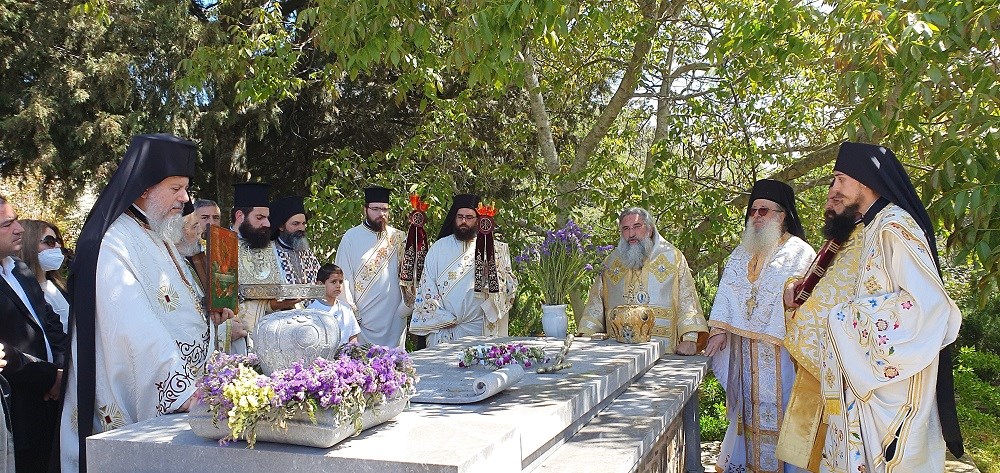 Με λαμπρότητα και πλήθος κόσμου η γιορτή του Αγίου Γεωργίου στη Μονή Επανωσήφη