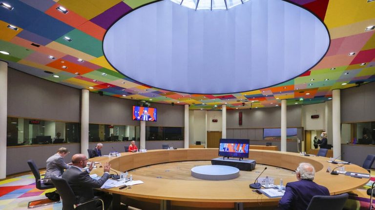 Ουκρανία: Συμπληρώθηκε το ερωτηματολόγιο προς ένταξη στους κόλπους της ΕΕ