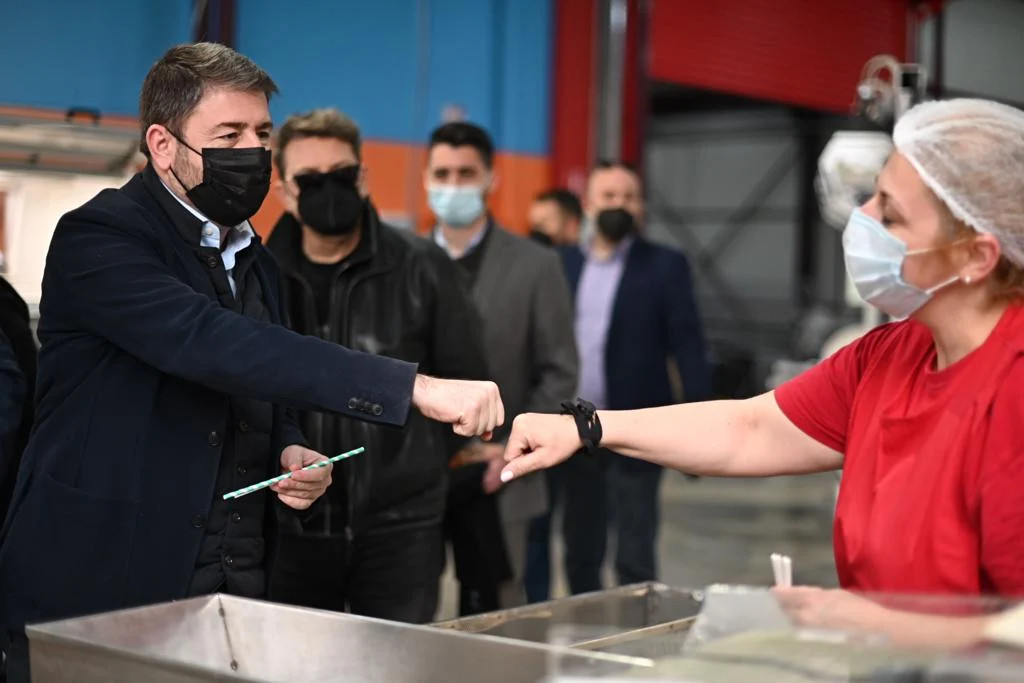 Ν. Ανδρουλάκης: Από τη φορολόγηση των υπερκερδών των εταιριών ενέργειας να χρηματοδοτήθουν μέτρα για τους πολίτες